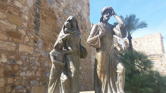 el Homenaje a los antiqiries