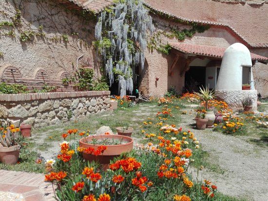 el Hábitat Troglodita Almagruz